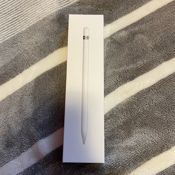 Apple Pencil - Picture 1 of 8
